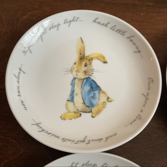 Beatrix Potter Peter Rabbit 6" Porcelain Appetizer Plates Set of 4 - Picture 3 of 5